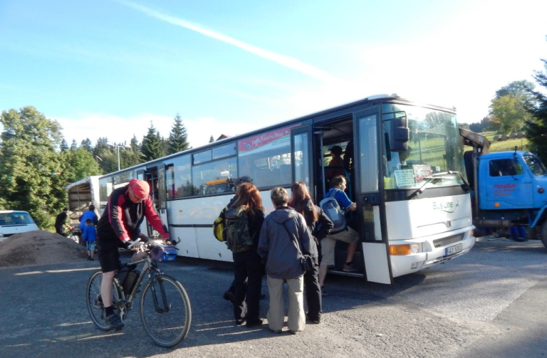 Cyklistická sezóna začíná! V kraji budou jezdit cyklobusy