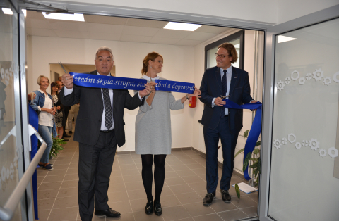 Střední škola strojní, stavební a dopravní Liberec otevřela nově zrekonstruovaný domov mládeže