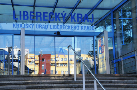 Liberecký kraj ušetřil letos na veřejných zakázkách už přes 213 mil. Kč